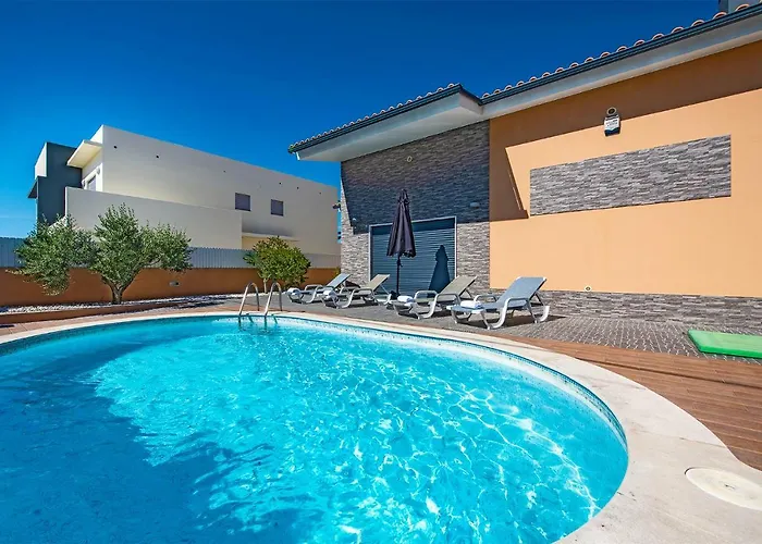 Azeitao Damas Villa