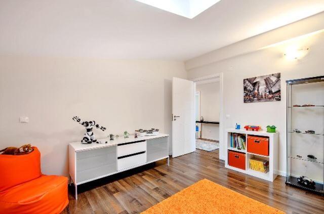 Damas Villa Azeitao